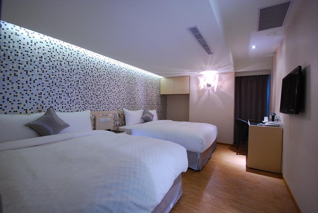 Hotel 欣欣旅店 à Taipei Chambre photo