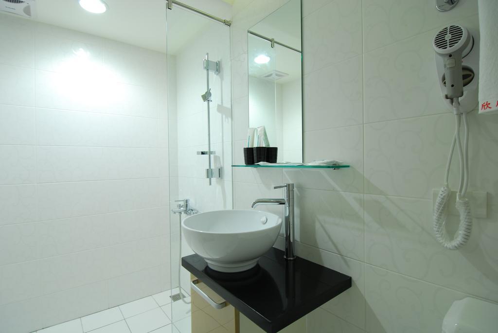 Hotel 欣欣旅店 à Taipei Chambre photo